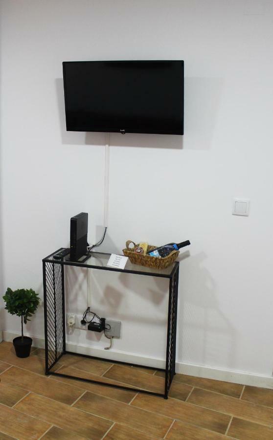 * 5 Star Apartment In Historic District * Walk 2 Alfama! Lisboa Exterior foto